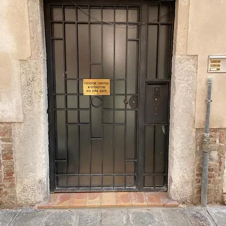 Rio Tera Cannaregio 4723 Lägenhet Venedig